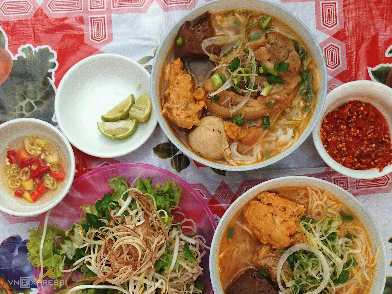 Bún bò Huế: Hương vị đặc trưng của ẩm thực Huế